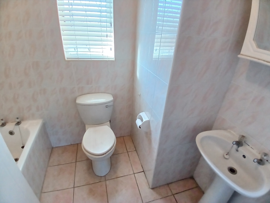 To Let 3 Bedroom Property for Rent in Lorraine Eastern Cape